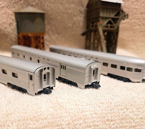 Arnold Rivarossi N Scale 3 Car Set Smoothside Passenger Santa Fe #0513 - Picture 8 of 12