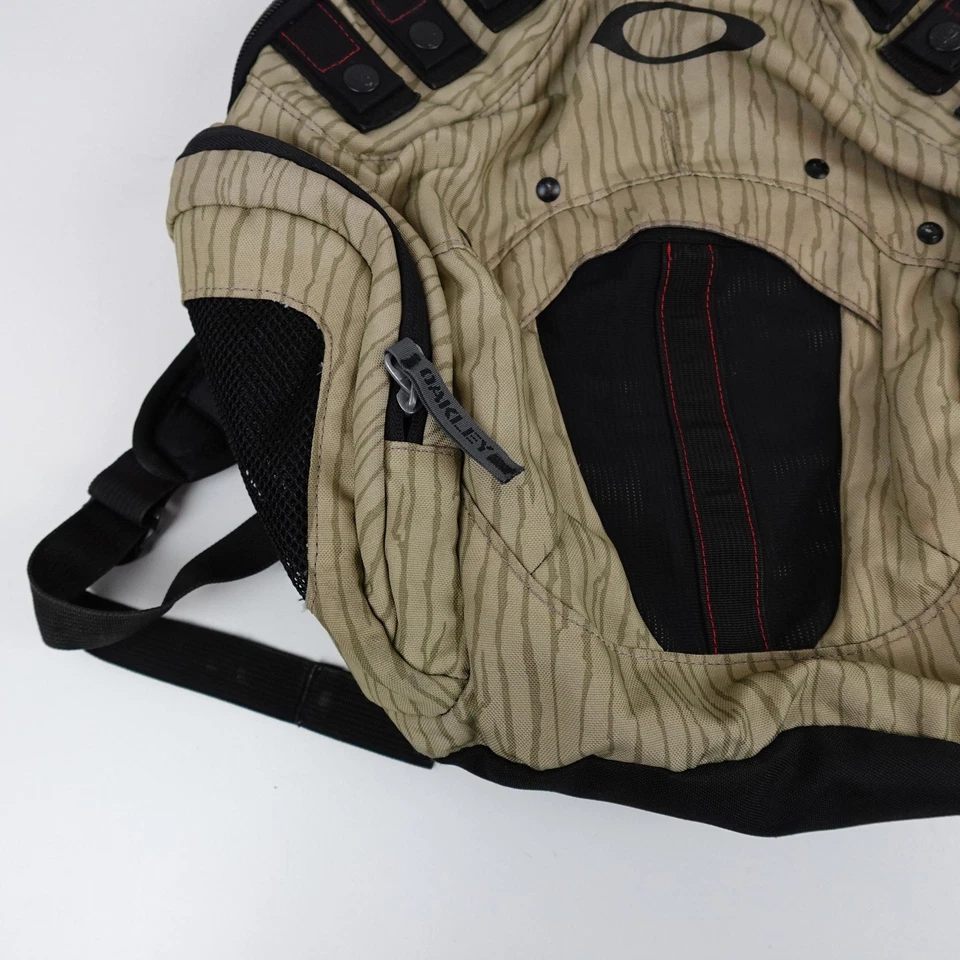 Oakley Planet Pack рюкзак рюкзак с мягкими ремнями в полоску кухонная раковина - Изображение 3 из 4