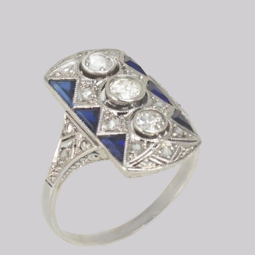 Vintage 18ct Gold Art Deco Style Plaque Ring Sapphire and Old Cut Diamond Ring - Picture 3 of 12
