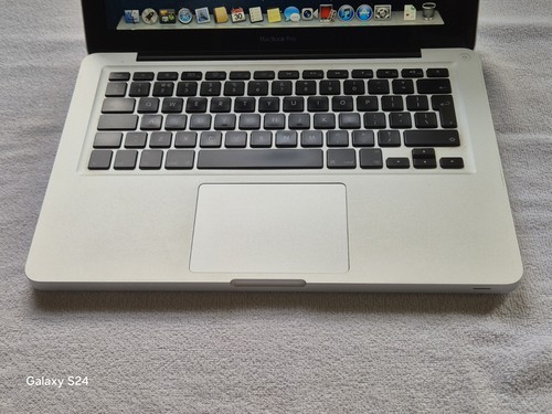Apple MacBook Pro A1278 2010 13" 2.4Ghz .250Gb HDD.4Gb Ram-Montain Lion - Picture 5 of 10