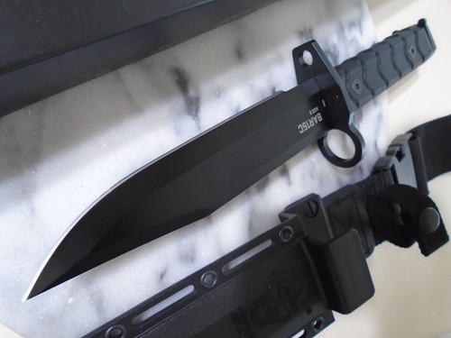 SOG Bar15C Clip Point Combat Knife Fixed Blade Aus-8 G10 BY1004-BX M-9 Bayonet - Picture 4 of 9