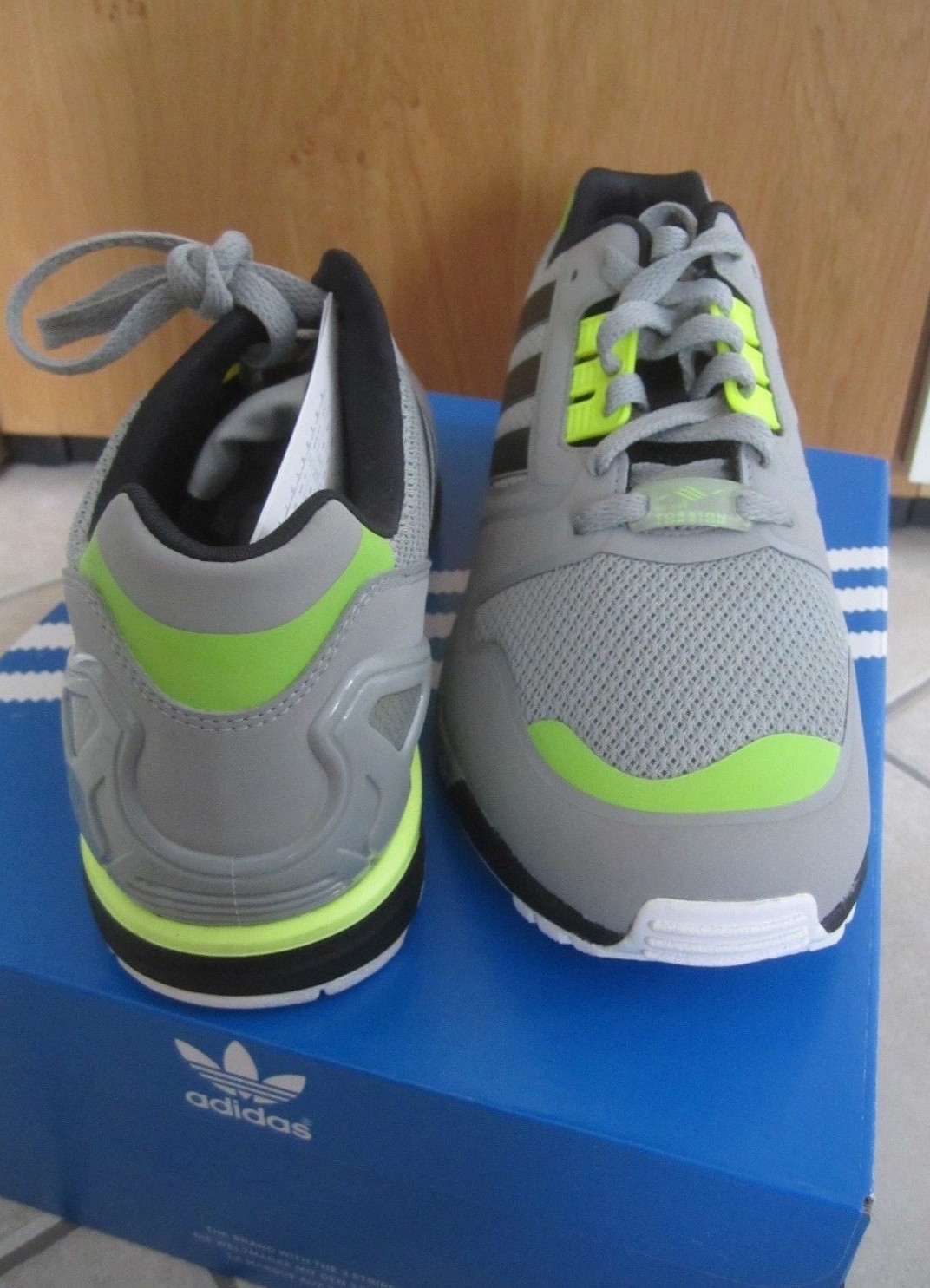 NEU ADIDAS ZX 8000 TECH GRAU 42 2 2 2 3 Schuhe RARITÄT NEU ADIDAS ZX 8000 TECH GRAU 42 2 2 2 3 Schuhe RARITÄT