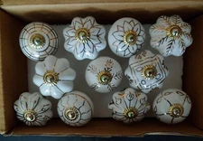 Rasiya Art 11 Polished Ceramic White & Gold Assorted Elegant Knobs Hard to Find