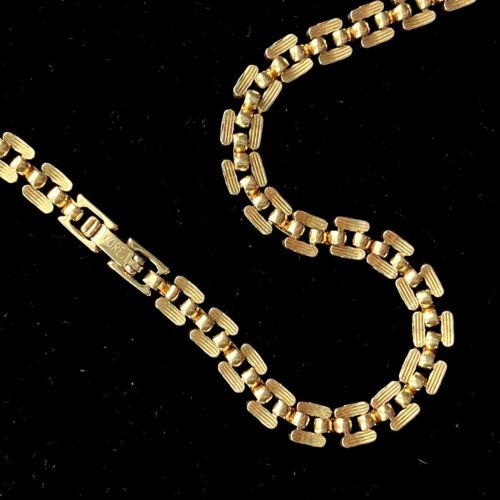 Mesh Link Choker 1/4 Inch Wide Gold Tone Metal Necklace 15.75” - Picture 7 of 7