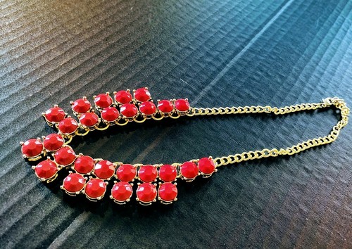 Necklace Women's Red Acrylic Stone and Faux Gold Chain Hangs 9.5" Long - Picture 6 of 10