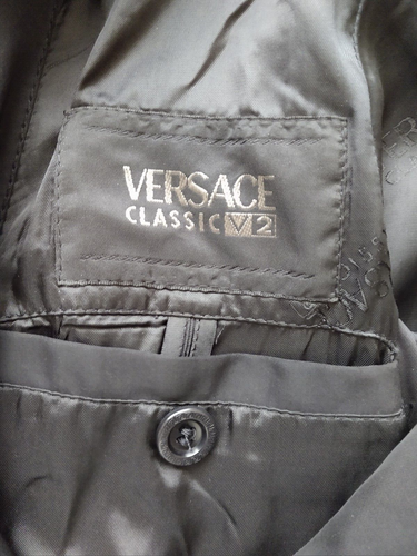 Versace Classic V2 Vintage Men's 3 Button Black Blazer Jacket Made in Italy - Picture 10 of 12
