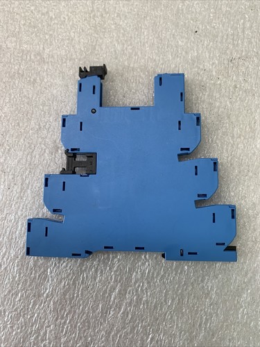 FINDER 93.63.3.125 RELAY BASE - Picture 6 of 7