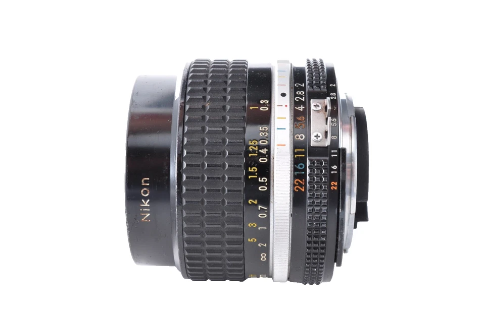🎦 Lente gran angular Nikon Ai-s Nikkor 24 mm F/2,0 MF para montaje F de Japó... - Imagen 3 de 4