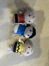Peanuts Itty Bittys retired , Excellent Condition with Tags
