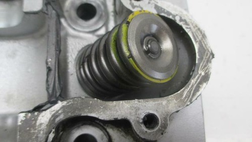 1983 SUZUKI GN125 GN 125 COMMUTER ENGINE TOP END CYLINDER HEAD - Bild 3 von 12