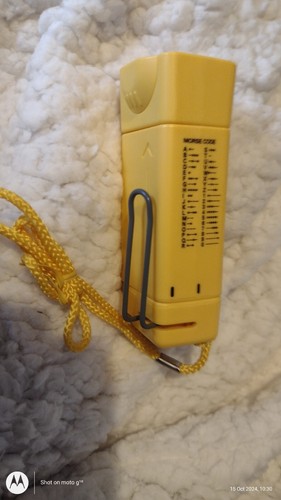Energizer Giallo Campeggio/Escursionismo/Codice Morse/Torcia Batteria Portatile Alimentazione - Foto 2 di 6