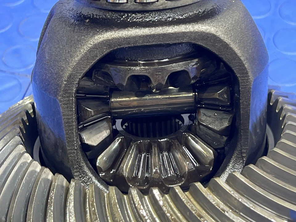 Anillo diferencial delantero engranaje y piñón Nissan Infiniti 2.94 relación de transmisión OEM Foto 4 de 4