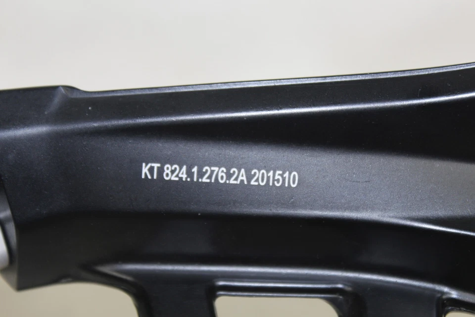  Soporte reposapiés trasero derecho Ducati Monster 1200R 1200 R OEM clavija ¡BONITO! Foto 2 de 3