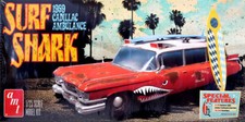 1959 Cadillac Ambulance Surf Shark + 2 Surfboards 1:25 AMT Model Kit AMT1242