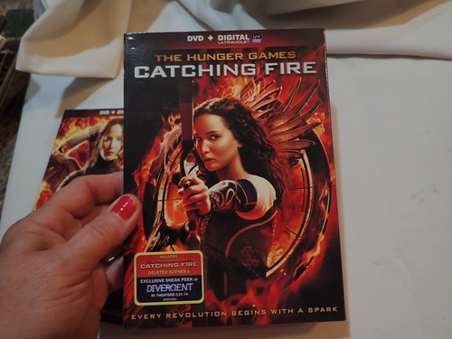 The Hunger Games: Catching Fire DVD and Mockingjay Part 1 DVD - Bild 3 von 3