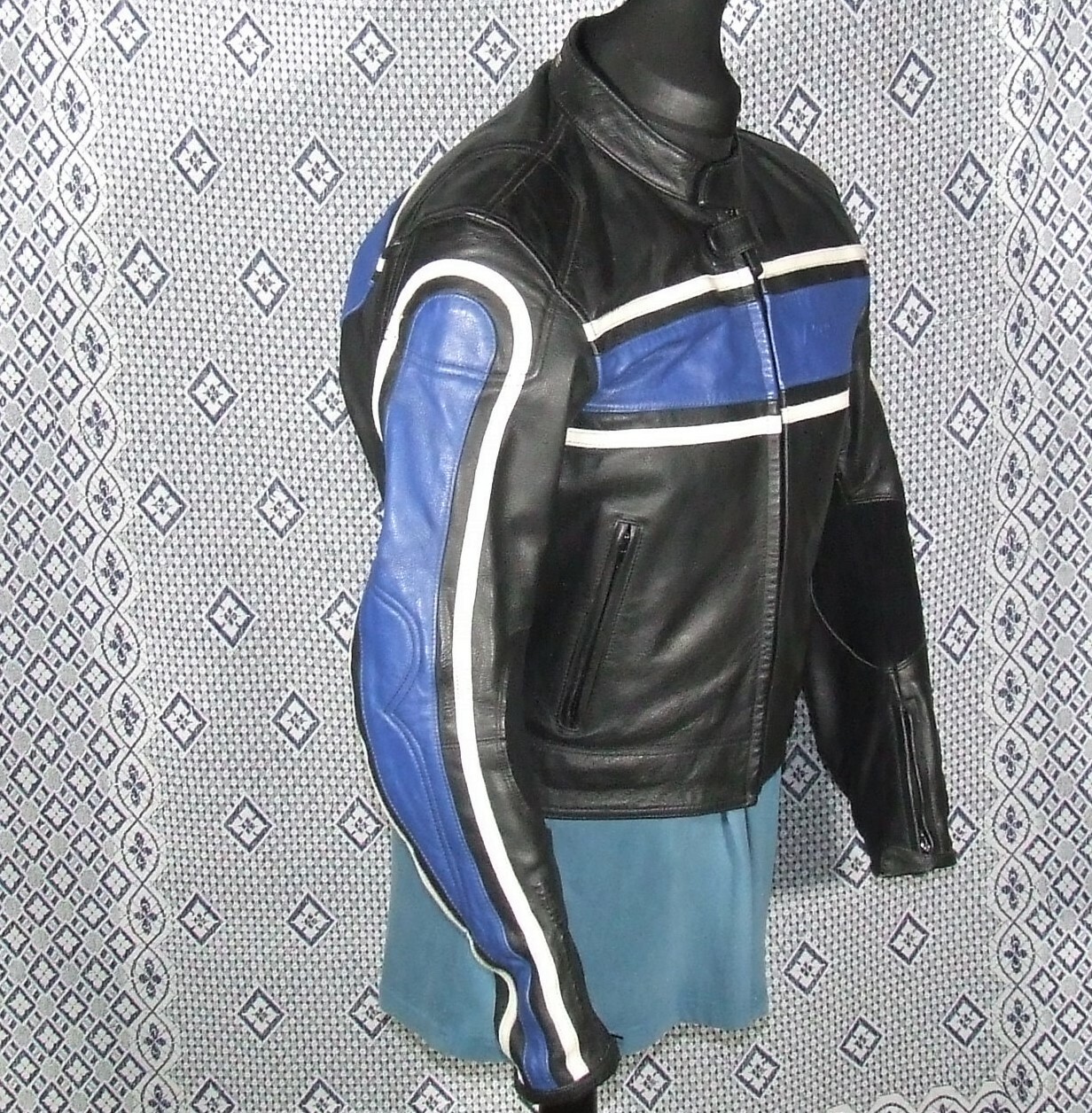 Picture 3 of 6