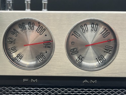 Vintage 1960s Zenith Royal 2000 All-Transistor FM AM Radio engineered wall plug - Bild 3 von 16