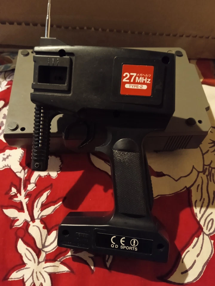 Telecomando Tamiya 27MHZ - Immagine 2 di 4