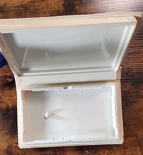 Walt Disney's The Rescuers VHS 1992 The Rescuers Movie  - Picture 16 of 24