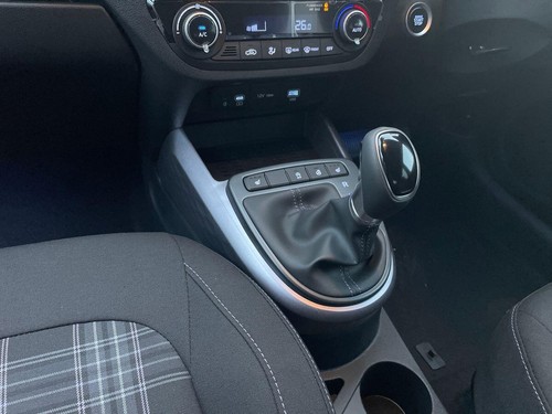 2025 Hyundai i10 1.2 [79] Premium 5dr Auto [Nav] HATCHBACK PETROL Automatic - Picture 19 of 24