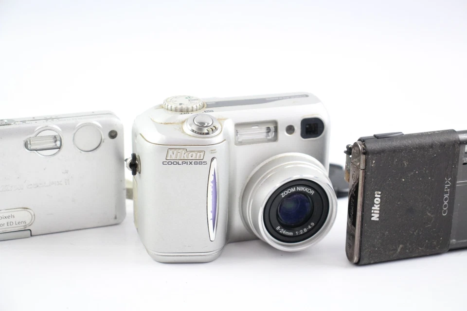 Digital Compact Cameras Working Inc Nikon Coolpix S1, S80 & 885 x 3 - Image 3 of 4
