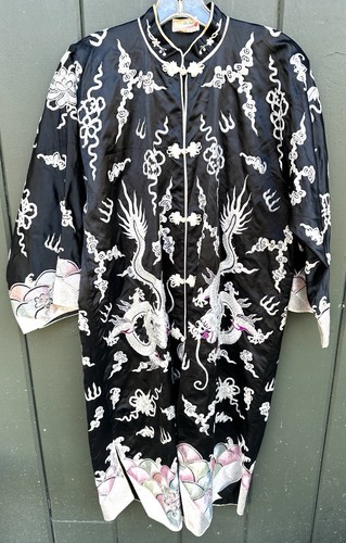 Vintage 60s Bai Hua Silk Rayon Dragon Robe Hong Kong Export Mandarin Collar 42”