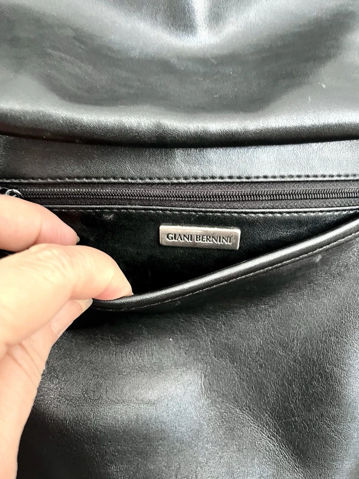 Bolsa tiracolo vintage Giani Bernini preta couro macio satchel - Imagem 4 de 4