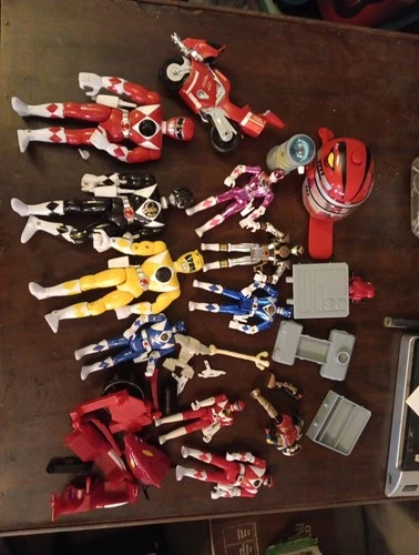 Vintage Mighty Morphin Power Rangers Lot 1993-95 Figures & Accessories