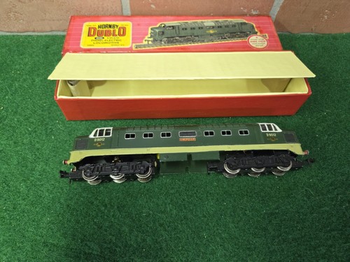 Hornby Dublo 2-Rail 2232 Co-Co Crepello Diesel Locomotive - Picture 3 of 7