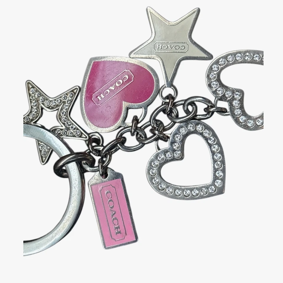 Llavero Coach con Corazón y Estrellas Bolso Dije Plata Estrás Corazones Rosa Etiquetas Foto 2 de 3