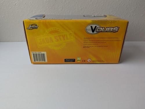 Jada Toys VDubs 1965 Volkswagen 1600 TL (Fastback) 1/24 - Picture 5 of 8