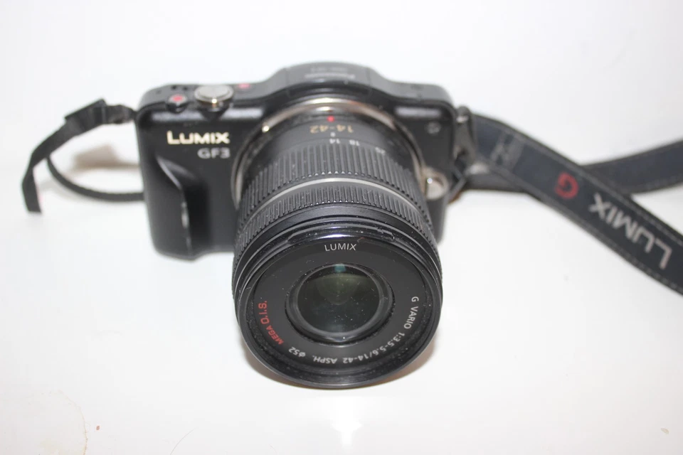 Panasonic Lumix DMC-GF3, photo 2 of 5