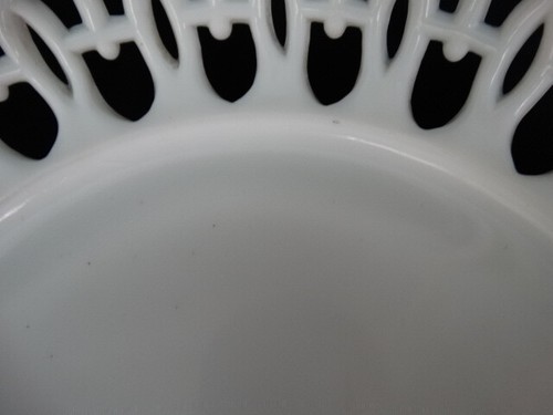 Antique Atterbury Glass Lace Edge H Boarder (AKA Wicket) 8" Shallow Bowl GUC - Picture 3 of 11