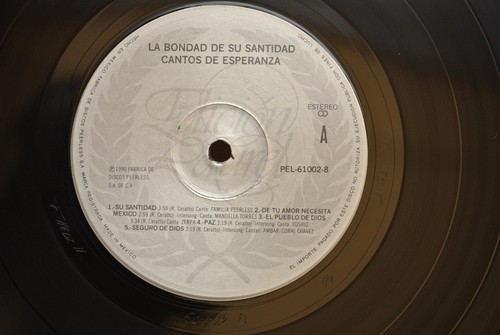 LA BONDAD DE SU SANTIDAD -CANTOS DE ESPERANZA- FEAT YOSHIO / MANOELA TORRES LP - Picture 4 of 5