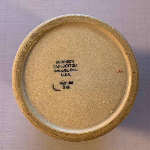 Robinson Ransbottom Pottery 2Qt. - Picture 2 of 6