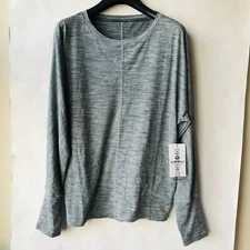 Nine West Active Long Sleeve Top Pockets Thumb Slit Size : M  NWT MSRP $62