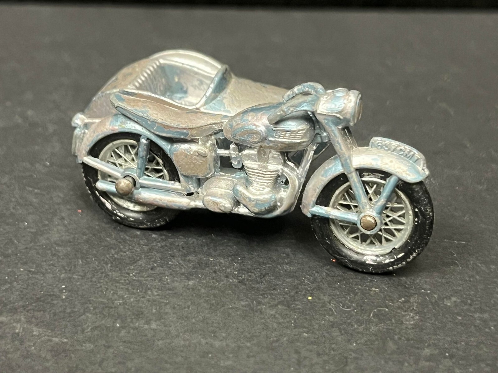 MATCHBOX TRIUMPH T110 MOTORCYCLE AND SIDE CAR NO. 4