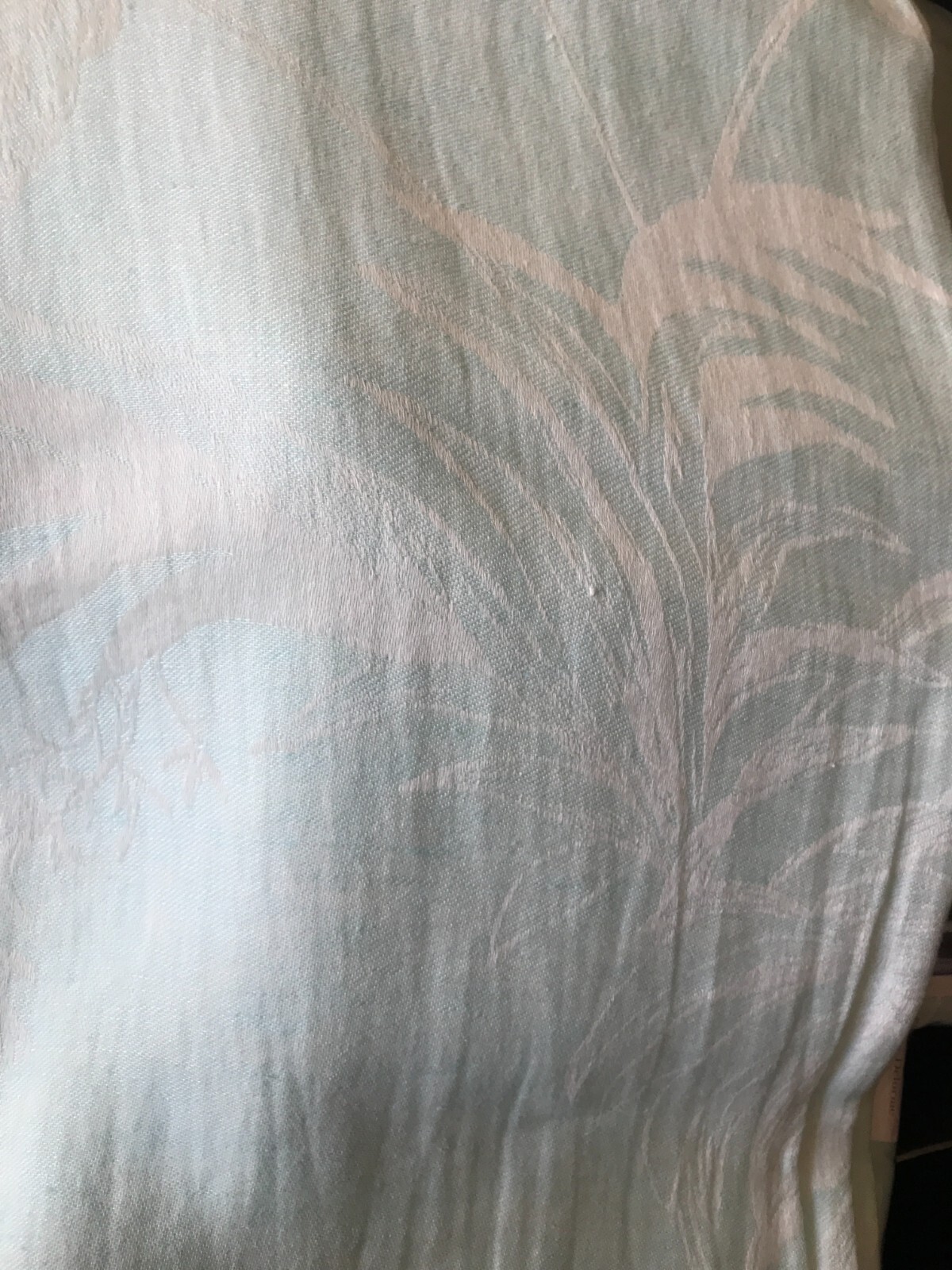 Picture 4 of 24