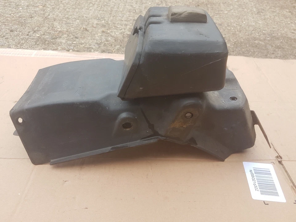 SUZUKI GS550ES GS 550 ES PROTECTOR DE BARRO TRASERO CAJA DE HERRAMIENTAS FABRICANTE DE EQUIPOS ORIGINALES Foto 3 de 4