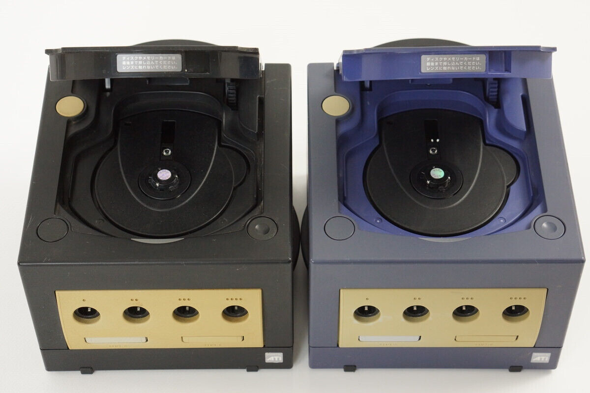 WHOLESALE Nintendo GameCube 2 Console FREE Ship DOL-001 JP WHOLESALE Nintendo GameCube 2 Console FREE Ship DOL-001 JP
