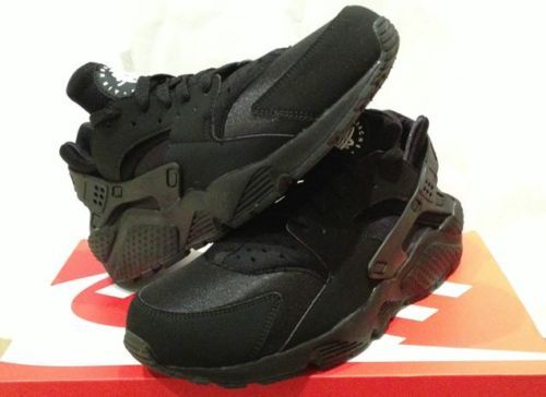NIKE AIR HUARACHE LE 2015 TRIPLE BLACK OG LIMITED CREP 2faefc NIKE AIR HUARACHE LE 2015 TRIPLE BLACK OG LIMITED CREP 2faefc
