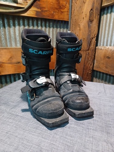 Scarpa Skischuhe Gr. 23,0 Vibrum Sohlen Skifahren Back Country Schnee Winter Berge