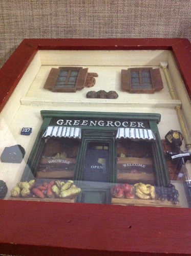 CAJA SOMBRA 3D MADERA MARCO PARED DECORACIÓN EDIFICIO FACHADA VERDE SUPERMERCADO 13" X 10" - Imagen 5 de 10