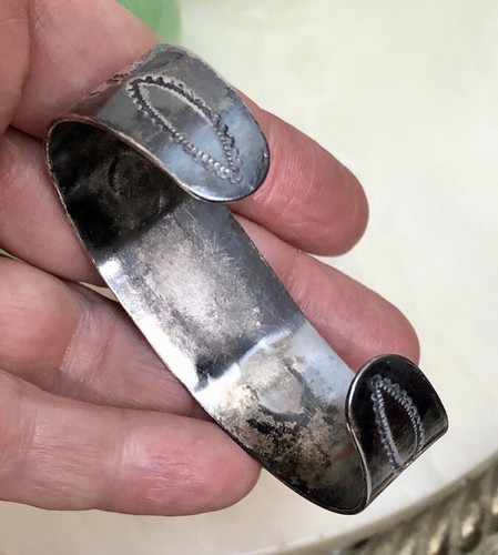 De colección 1930 NAVAJO Madera Petrificada DISEÑO FLECHA Plata Esterlina NAVAJO Brazalete - Imagen 9 de 10