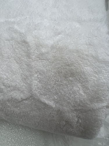 Matouk Milagro One Bath Sheet 40" x 70" White New W/defects - Picture 7 of 10