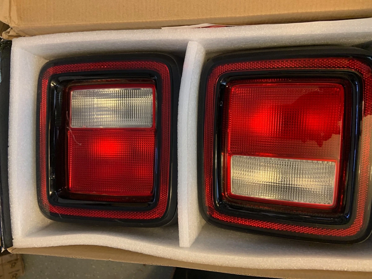 Halogen tail lights online