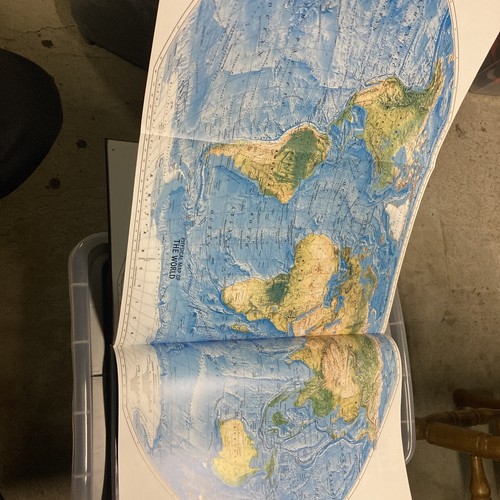 National Geographic Atlas of the World Revised Sixth Edition & Magnifying Glass - Picture 13 of 16