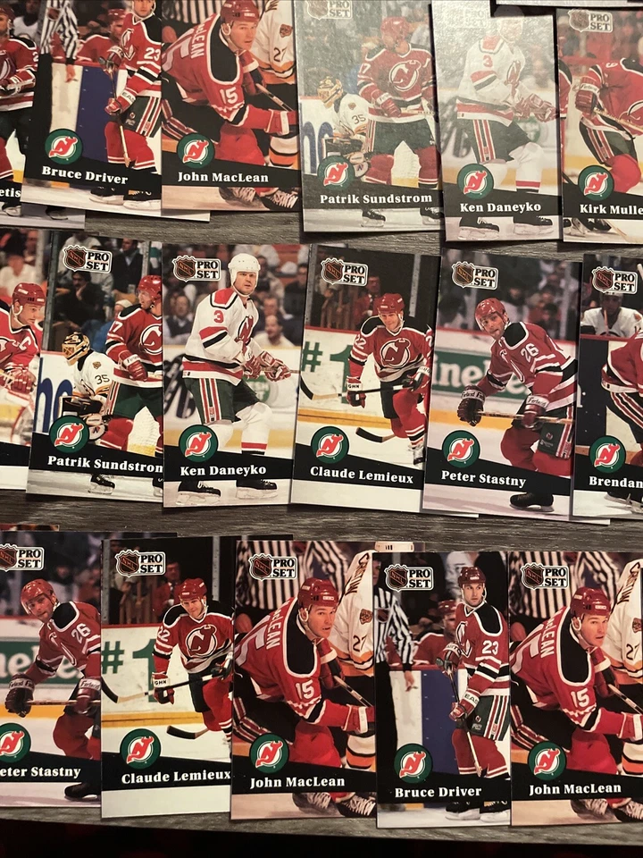 Lote de 50+ cartas del equipo Pro Set New Jersey Devils 1991-92 Foto 3 de 4