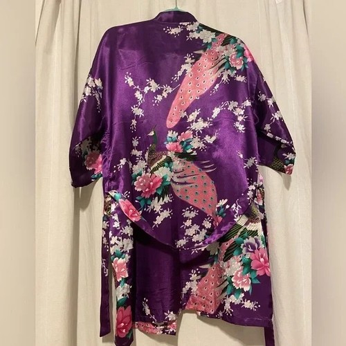 Hardly worn purple peacock bird animal print Robe Size Small - Picture 3 of 4