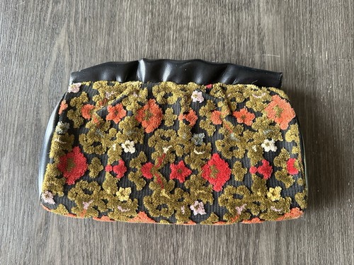Vintages 60s Tapestry Velvet Bag With Chain Handle. 10x7 - Picture 3 of 12
